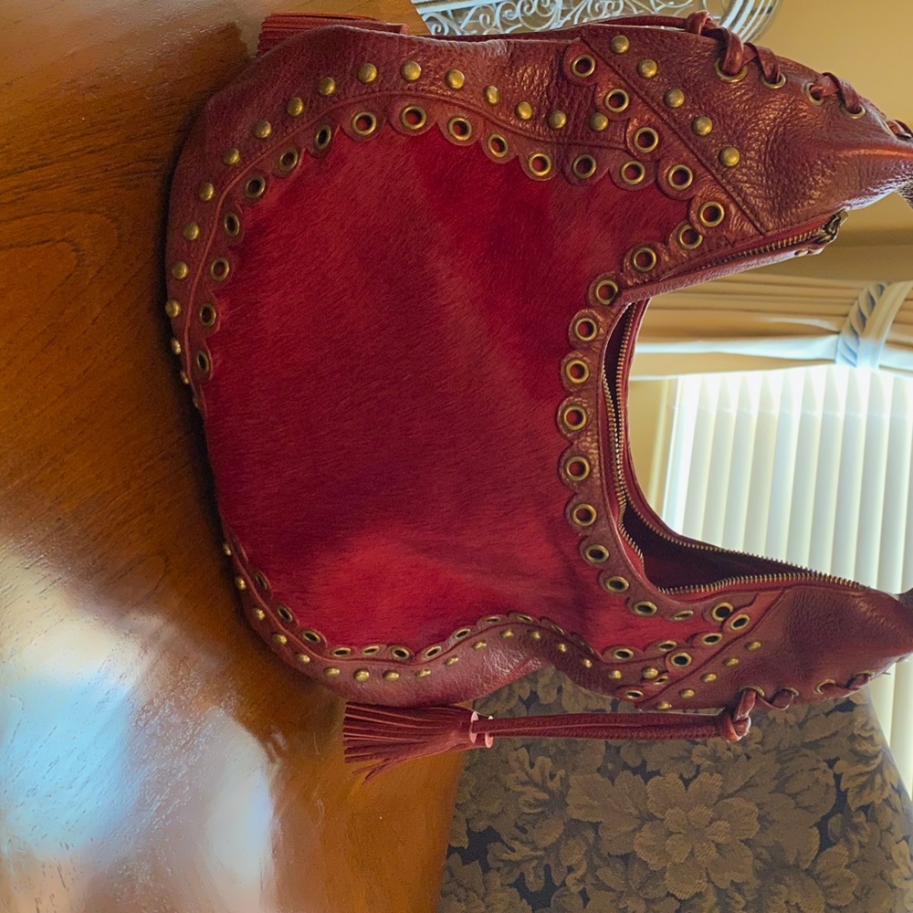 Isabella Fiore Red Hobo Bag - Picture 7 of 14